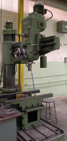 Radial_arm_drill.jpg